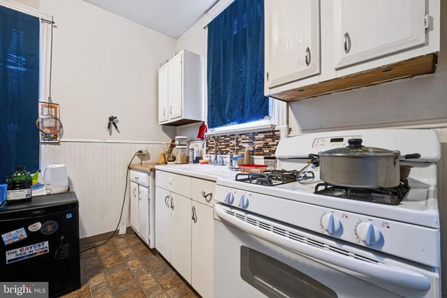 1110 BUSHKILL ST, Easton, PA 18042