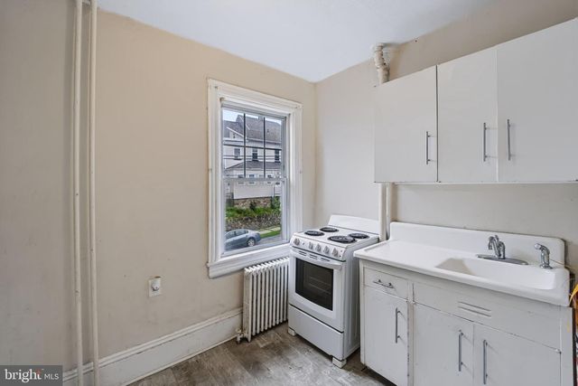 1110 BUSHKILL ST, Easton, PA 18042