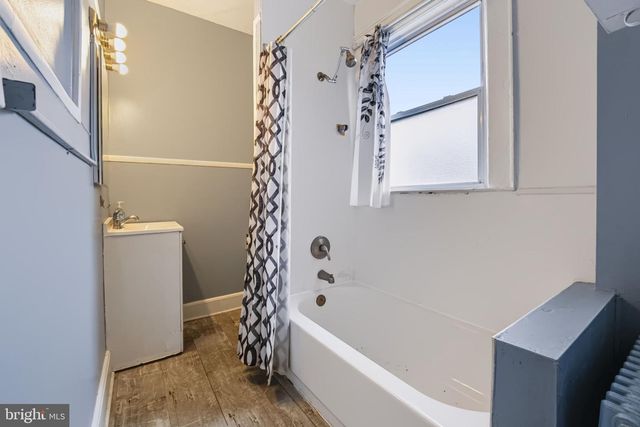 1110 BUSHKILL ST, Easton, PA 18042