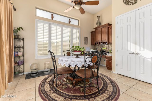 17923 W ECHO Lane, Waddell, AZ 85355