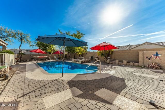 17923 W ECHO Lane, Waddell, AZ 85355