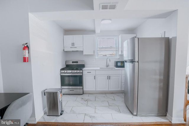 32 VARNUM ST NE, Washington, DC 20011