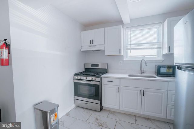 32 VARNUM ST NE, Washington, DC 20011