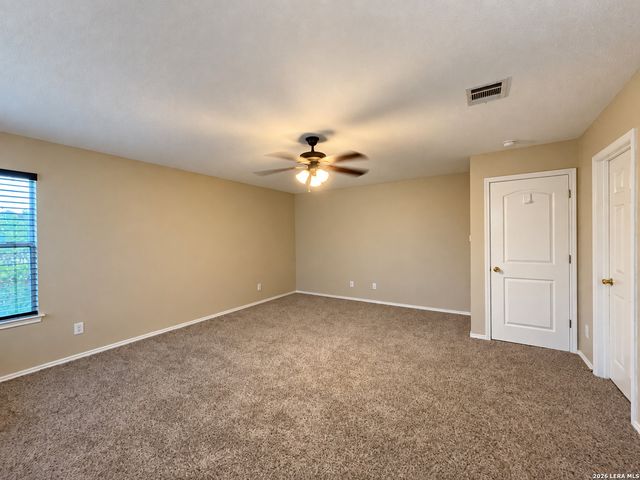 10111 Sparrow Way, Universal City, TX 78148