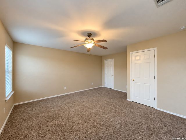 10111 Sparrow Way, Universal City, TX 78148