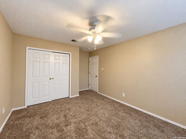 10111 Sparrow Way, Universal City, TX 78148