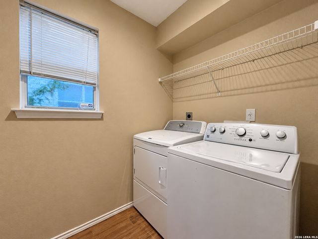 10111 Sparrow Way, Universal City, TX 78148