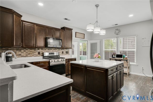 3324 Geddy Ter, Toano, VA 23168