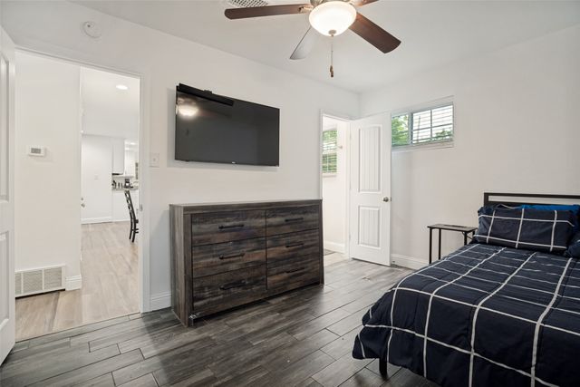 535 Northside Avenue, Lewisville, TX 75057
