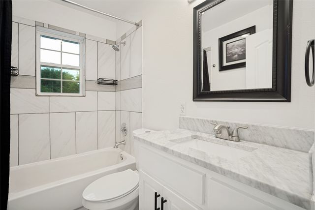 535 Northside Avenue, Lewisville, TX 75057