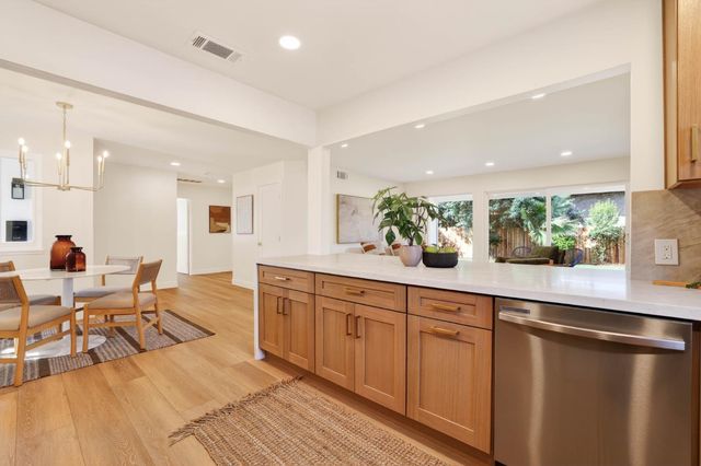 2513 Butano Dr, Sacramento, CA 95821