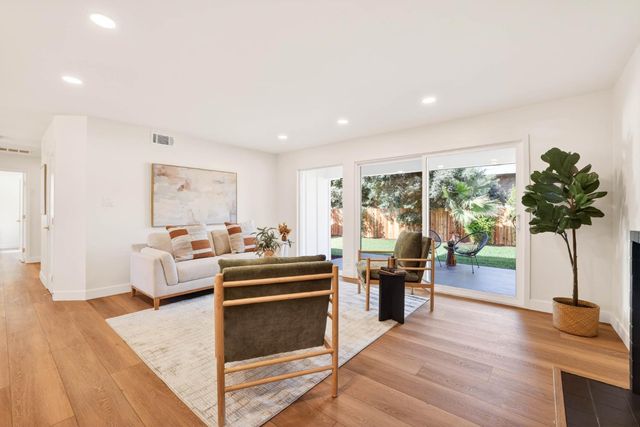 2513 Butano Dr, Sacramento, CA 95821