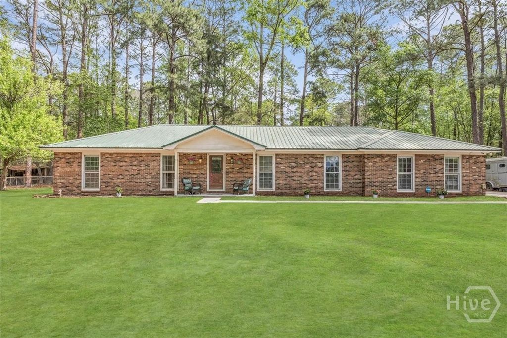 352 Oak Hampton Road, Fleming, GA 31309