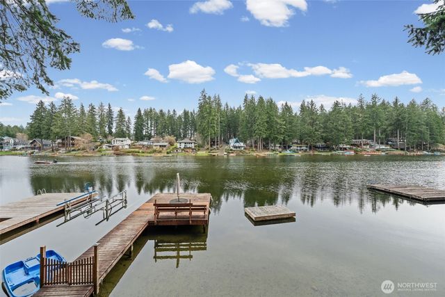 5530 E Mason Lake Drive W, Grapeview, WA 98546
