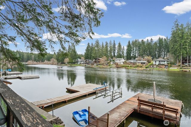 5530 E Mason Lake Drive W, Grapeview, WA 98546