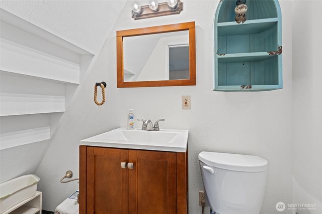 5530 E Mason Lake Drive W, Grapeview, WA 98546