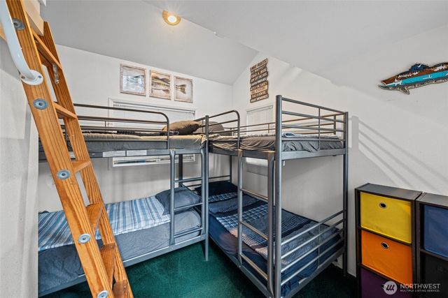 5530 E Mason Lake Drive W, Grapeview, WA 98546