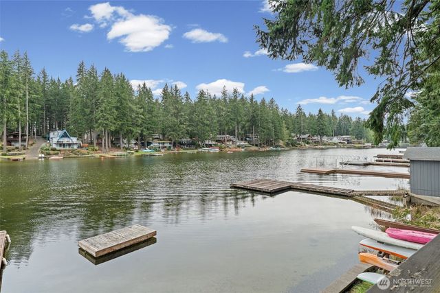 5530 E Mason Lake Drive W, Grapeview, WA 98546