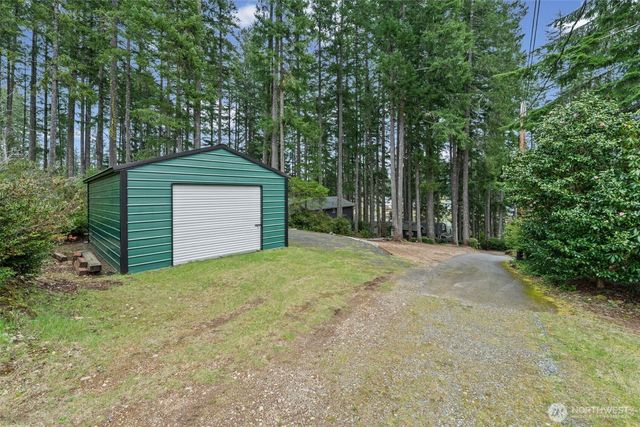 5530 E Mason Lake Drive W, Grapeview, WA 98546