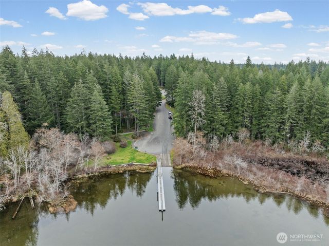 5530 E Mason Lake Drive W, Grapeview, WA 98546