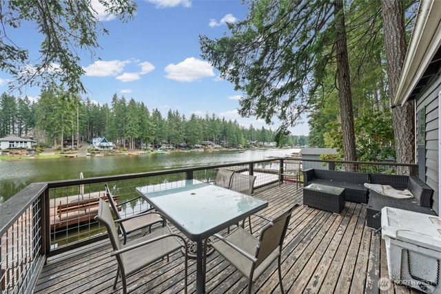 5530 E Mason Lake Drive W, Grapeview, WA 98546