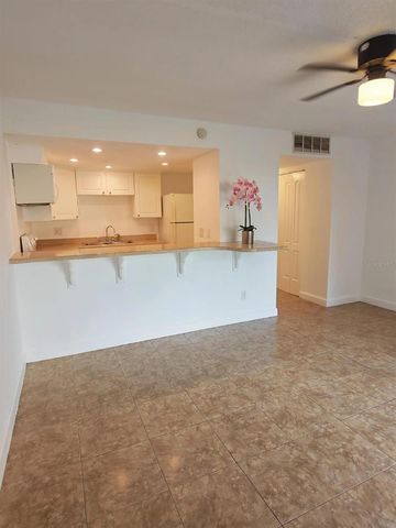 5820 N CHURCH AVENUE 112, Tampa, FL 33614