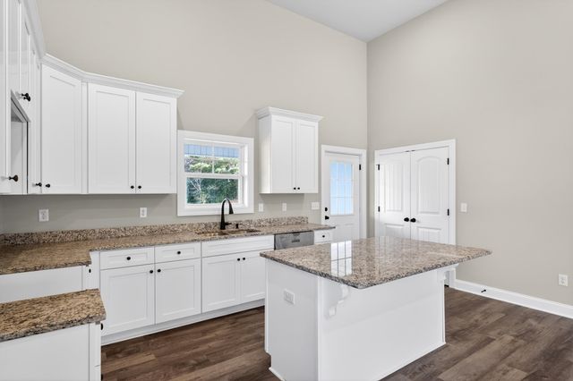 210 Gaffney Avenue, Gaffney, SC 29341