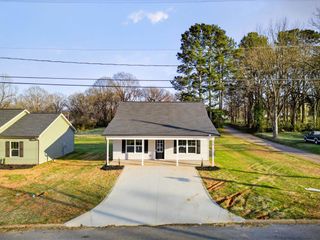 210 Gaffney Avenue, Gaffney, SC 29341