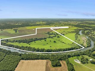 2631 Golden Valley Lane, La Grange, TX 78945