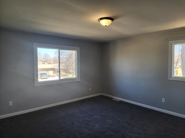 414 Sassafrass Drive, Valparaiso, IN 46385