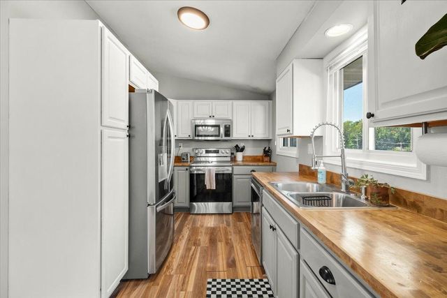 4764 Cumberland Road, Mound, MN 55364
