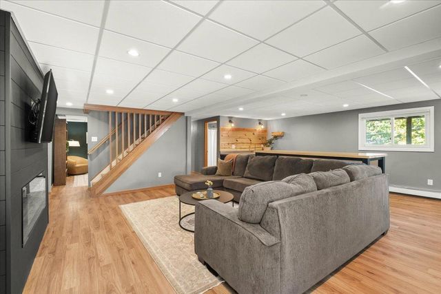 4764 Cumberland Road, Mound, MN 55364