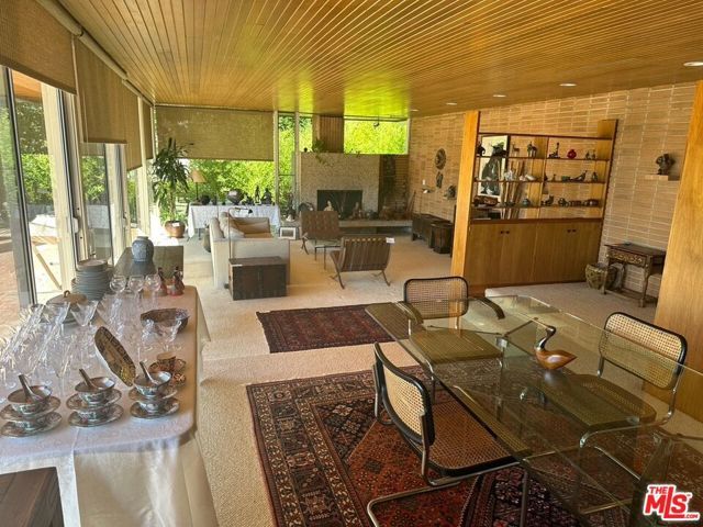 590 N Tigertail Road, Los Angeles, CA 90049