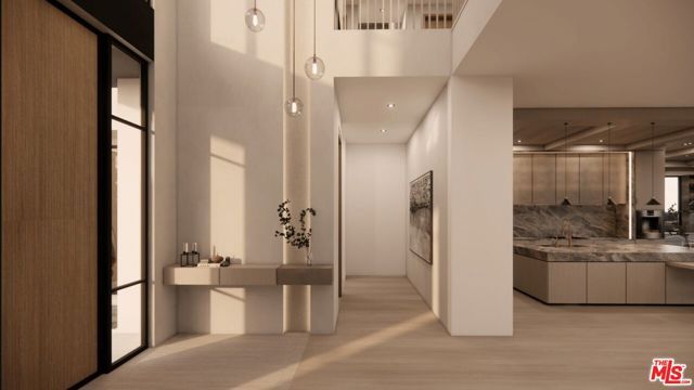 590 N Tigertail Road, Los Angeles, CA 90049