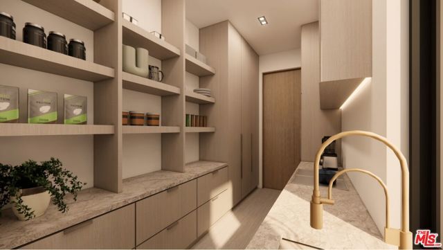 590 N Tigertail Road, Los Angeles, CA 90049