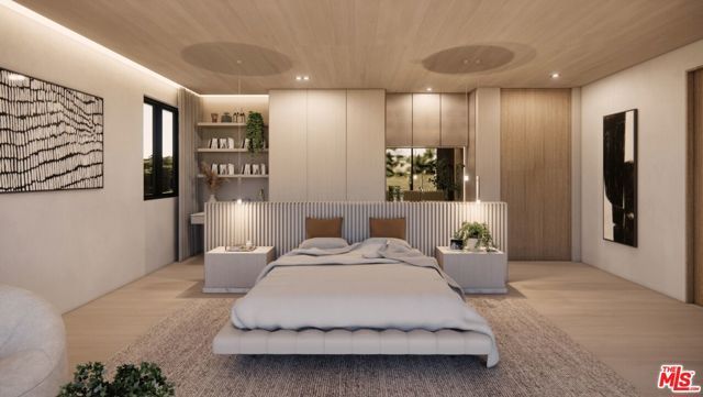 590 N Tigertail Road, Los Angeles, CA 90049