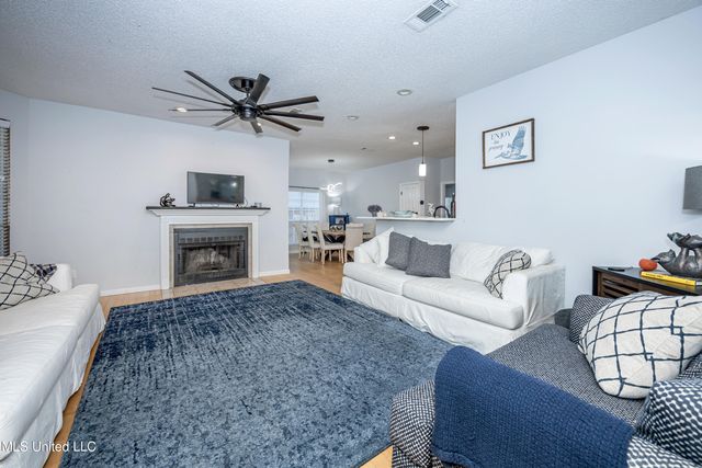 2808 Hickory Lane, Ocean Springs, MS 39564