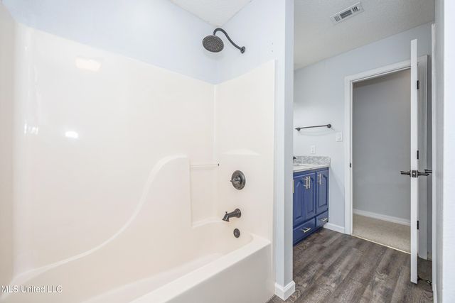 2808 Hickory Lane, Ocean Springs, MS 39564