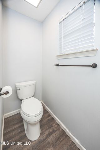 2808 Hickory Lane, Ocean Springs, MS 39564