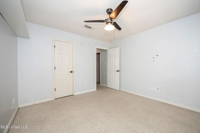 2808 Hickory Lane, Ocean Springs, MS 39564