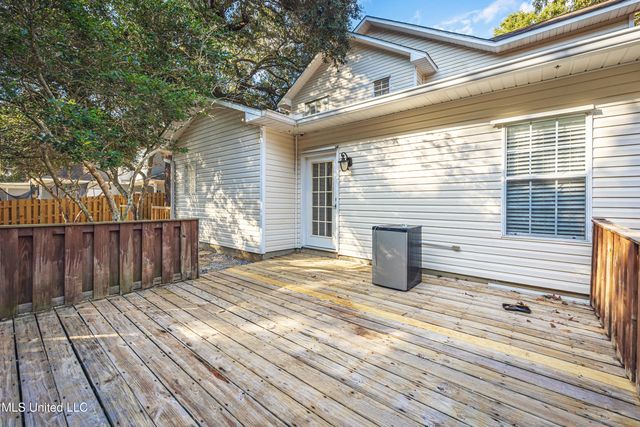 2808 Hickory Lane, Ocean Springs, MS 39564