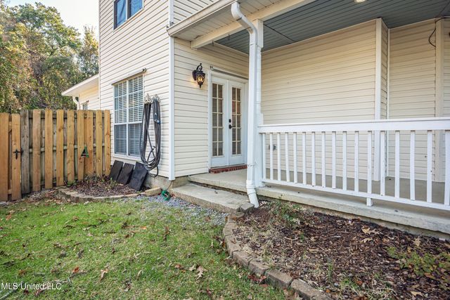 2808 Hickory Lane, Ocean Springs, MS 39564