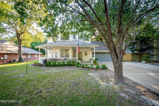 2808 Hickory Lane, Ocean Springs, MS 39564