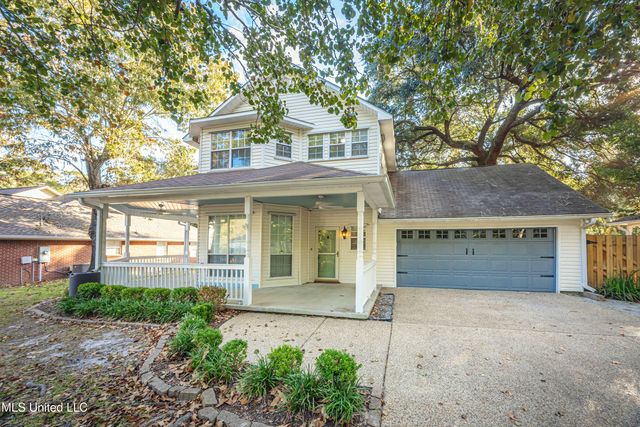 2808 Hickory Lane, Ocean Springs, MS 39564