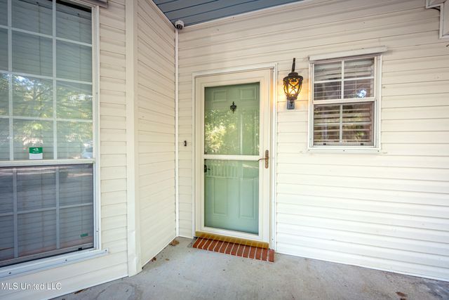 2808 Hickory Lane, Ocean Springs, MS 39564