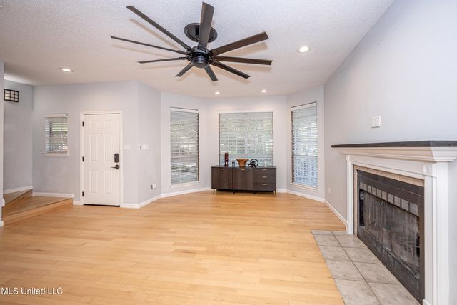 2808 Hickory Lane, Ocean Springs, MS 39564