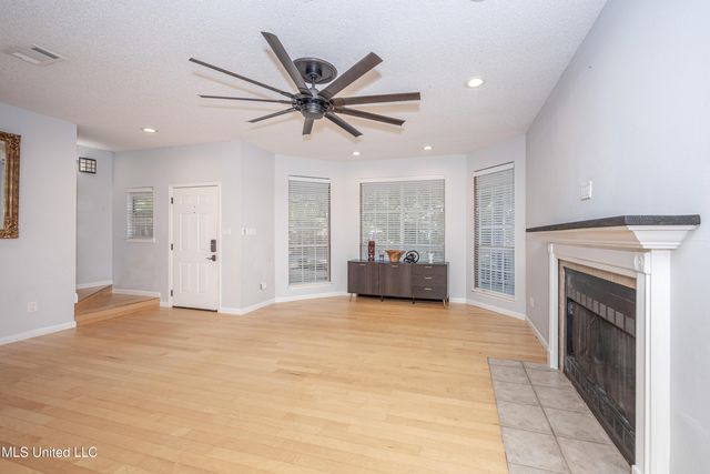 2808 Hickory Lane, Ocean Springs, MS 39564