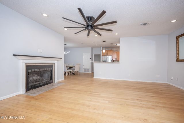 2808 Hickory Lane, Ocean Springs, MS 39564