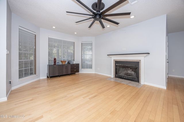 2808 Hickory Lane, Ocean Springs, MS 39564