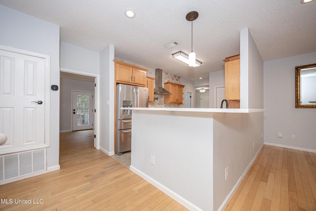 2808 Hickory Lane, Ocean Springs, MS 39564